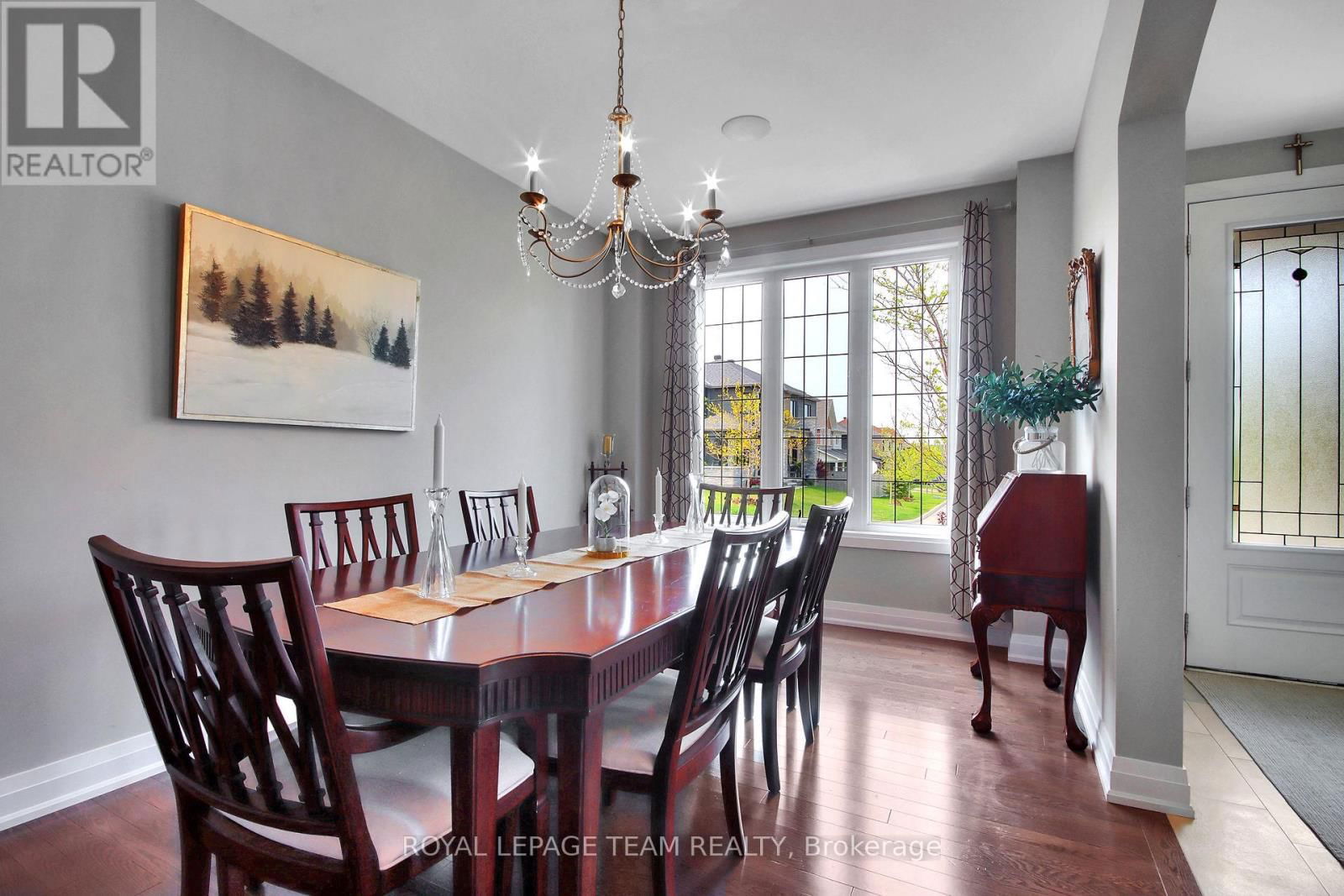 321 TRESTLE STREET Image 4
