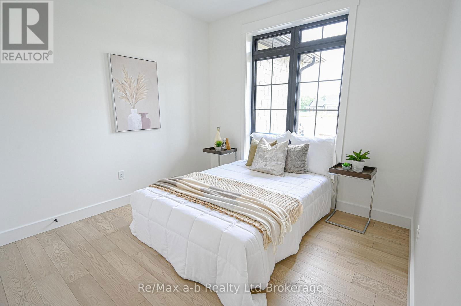 54 HERB STREET Image 18