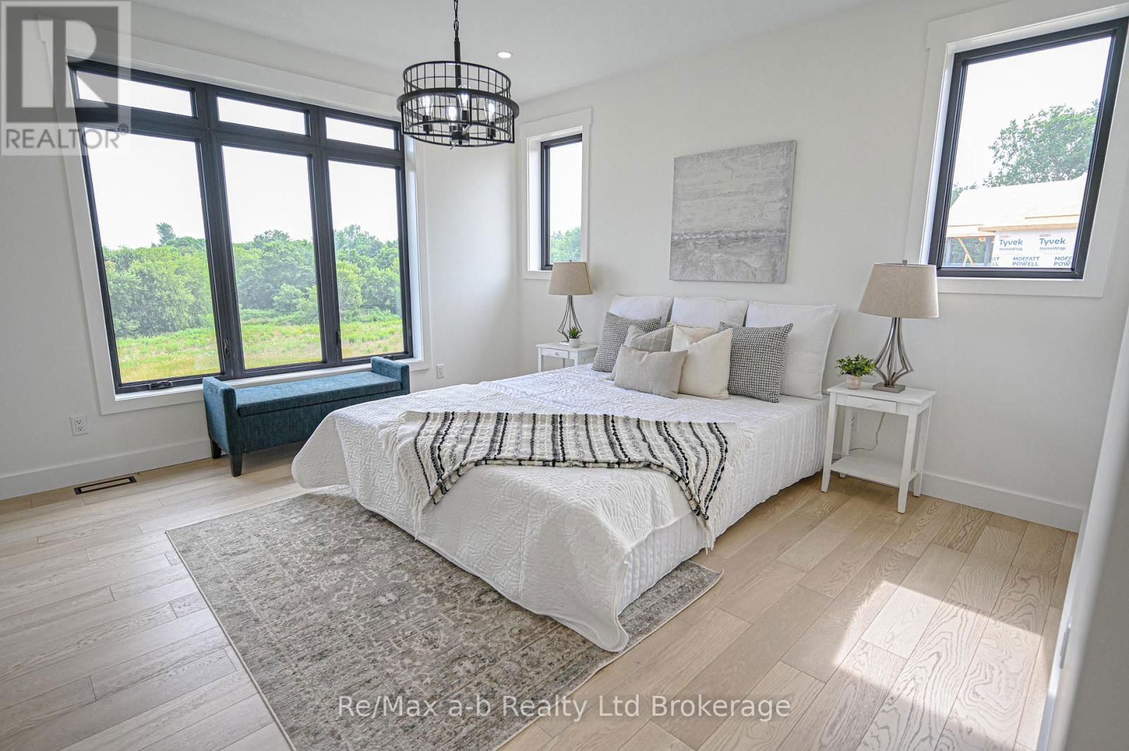 54 HERB STREET Image 25