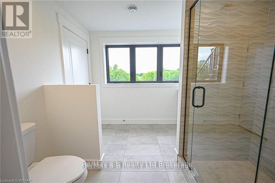 54 HERB STREET Image 33