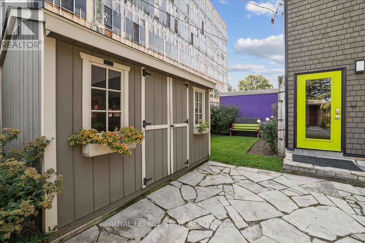 65 QUEEN STREET Image 27