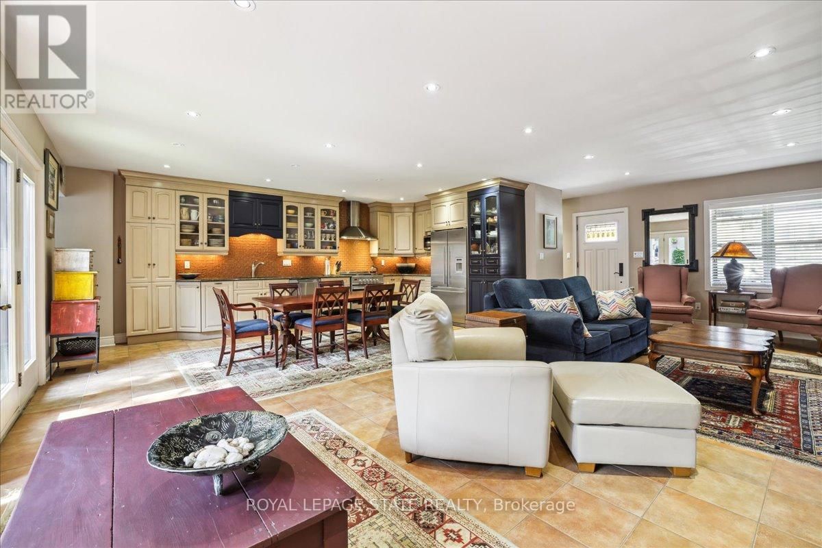 65 QUEEN STREET Image 8