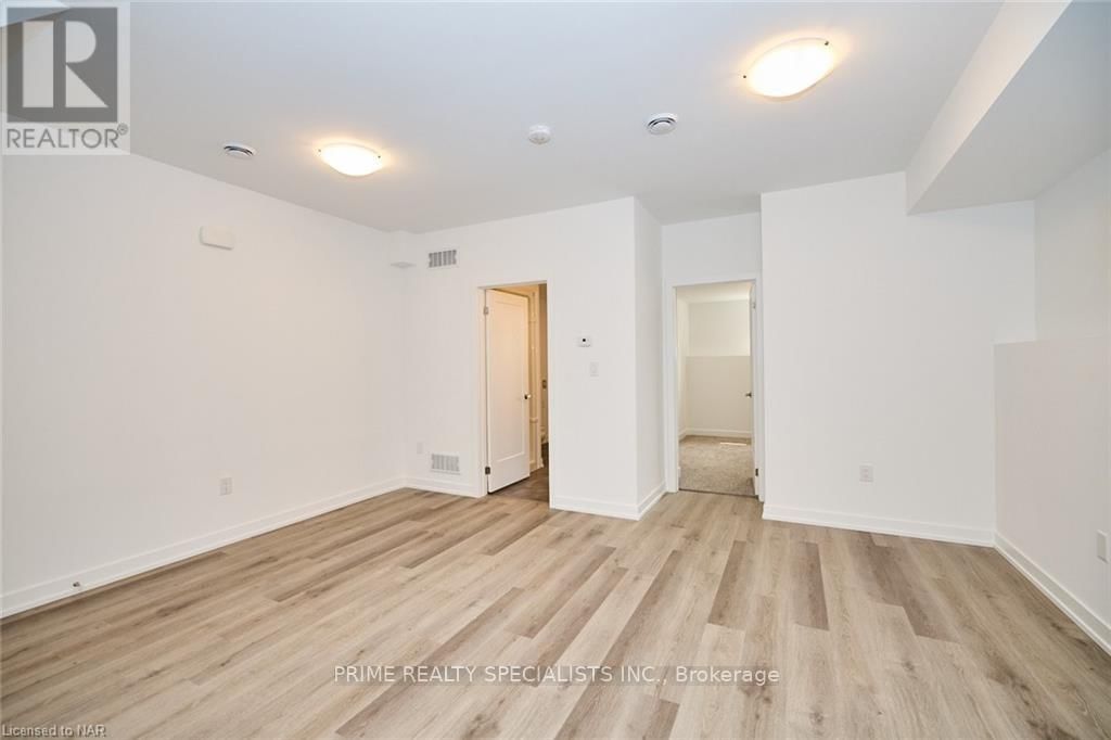 211 - 781 CLARE AVENUE Image 12