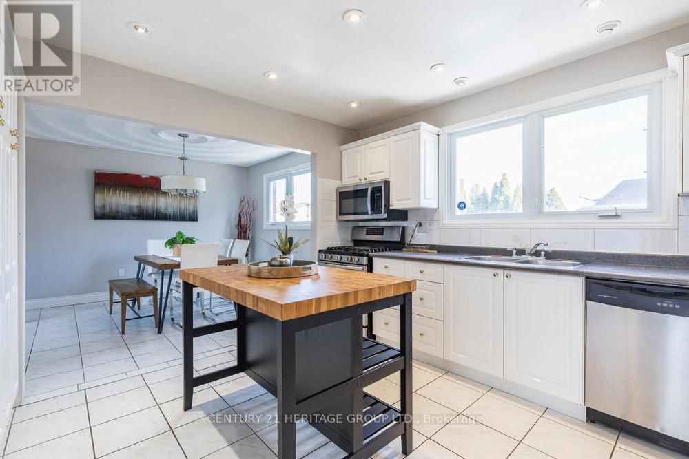 66 SEATON PLACE DRIVE Image 16