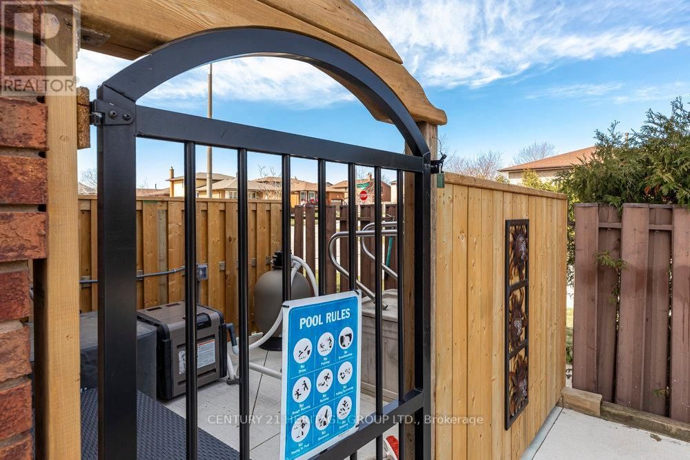 66 SEATON PLACE DRIVE Image 37