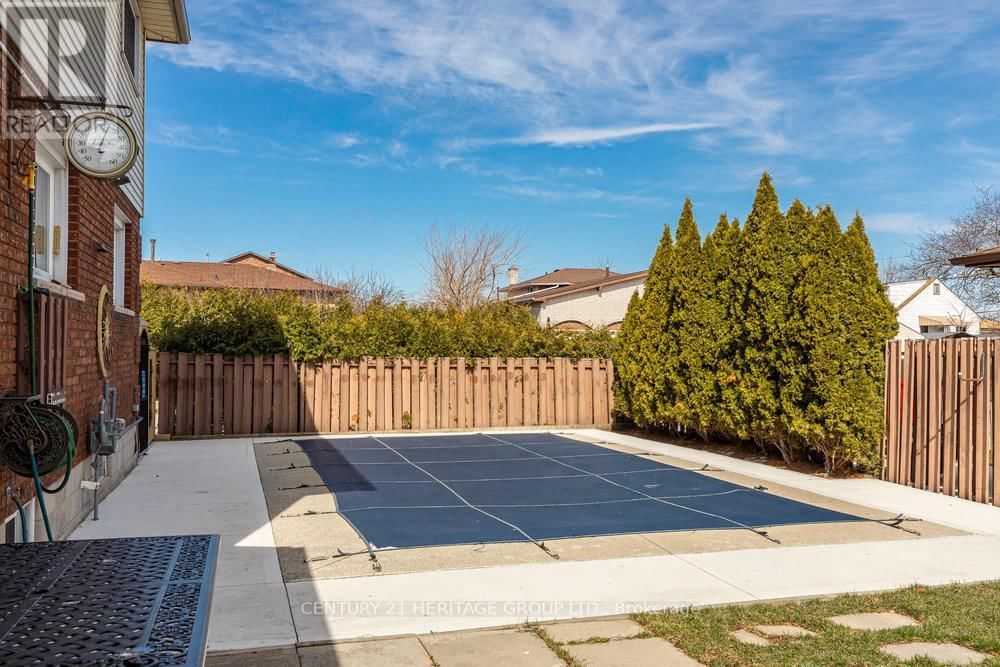 66 SEATON PLACE DRIVE Image 45