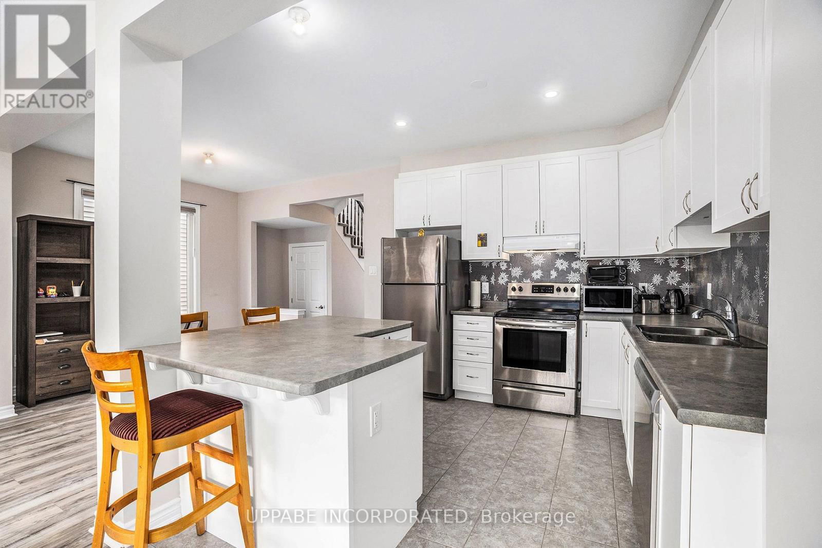 2326 WATERCOLOURS WAY Image 10
