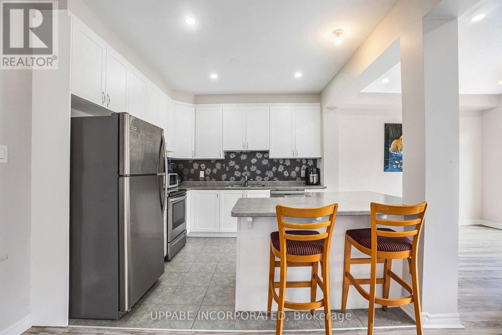 2326 WATERCOLOURS WAY Image 12