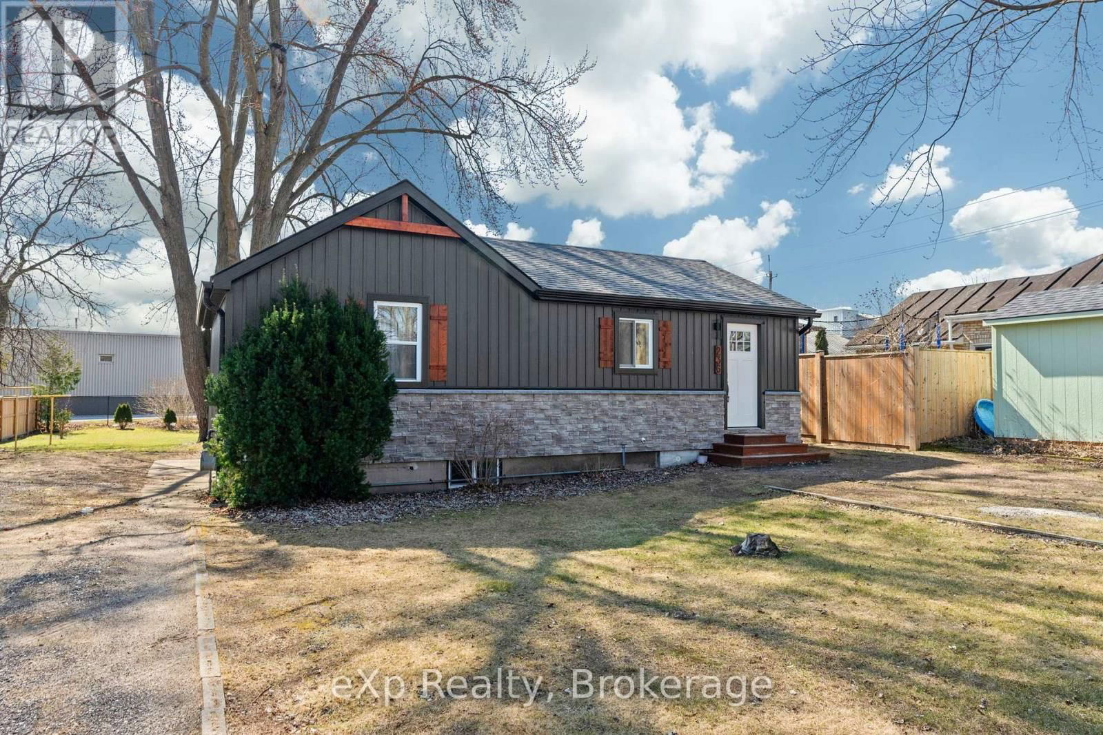 236 SYDENHAM STREET Image 1