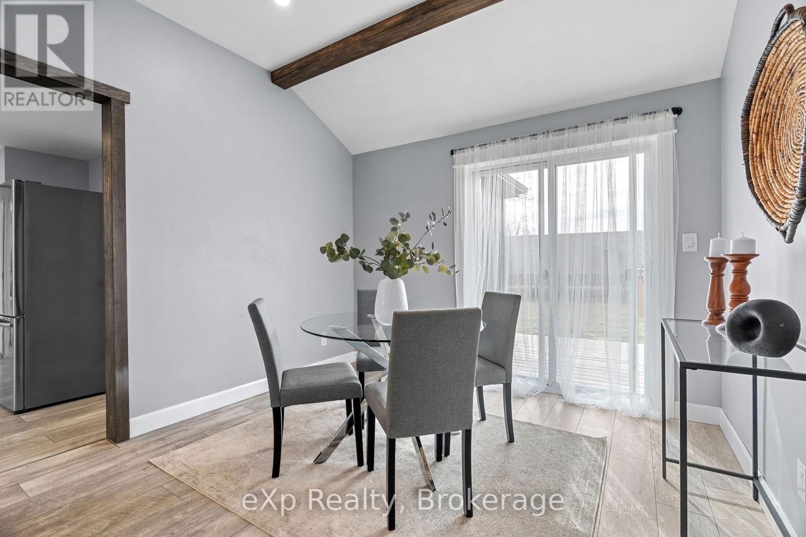 236 SYDENHAM STREET Image 10