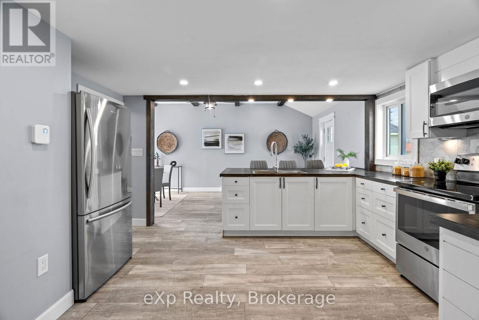 236 SYDENHAM STREET Image 16