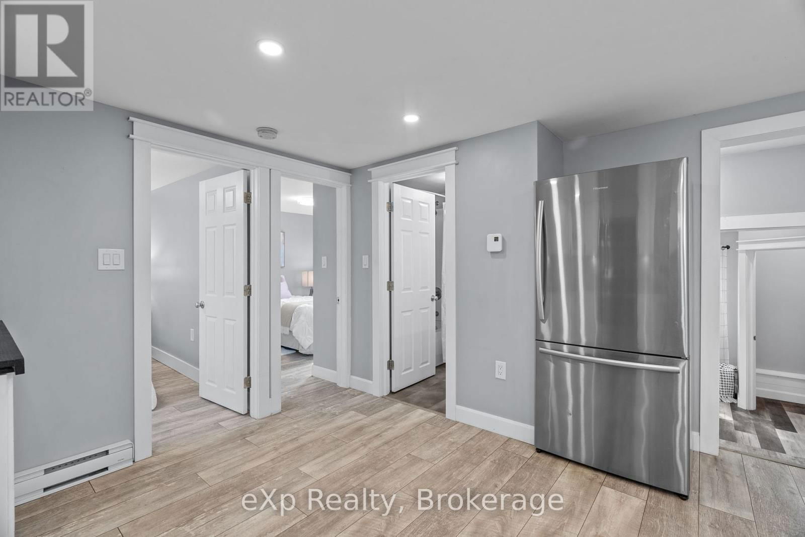 236 SYDENHAM STREET Image 17
