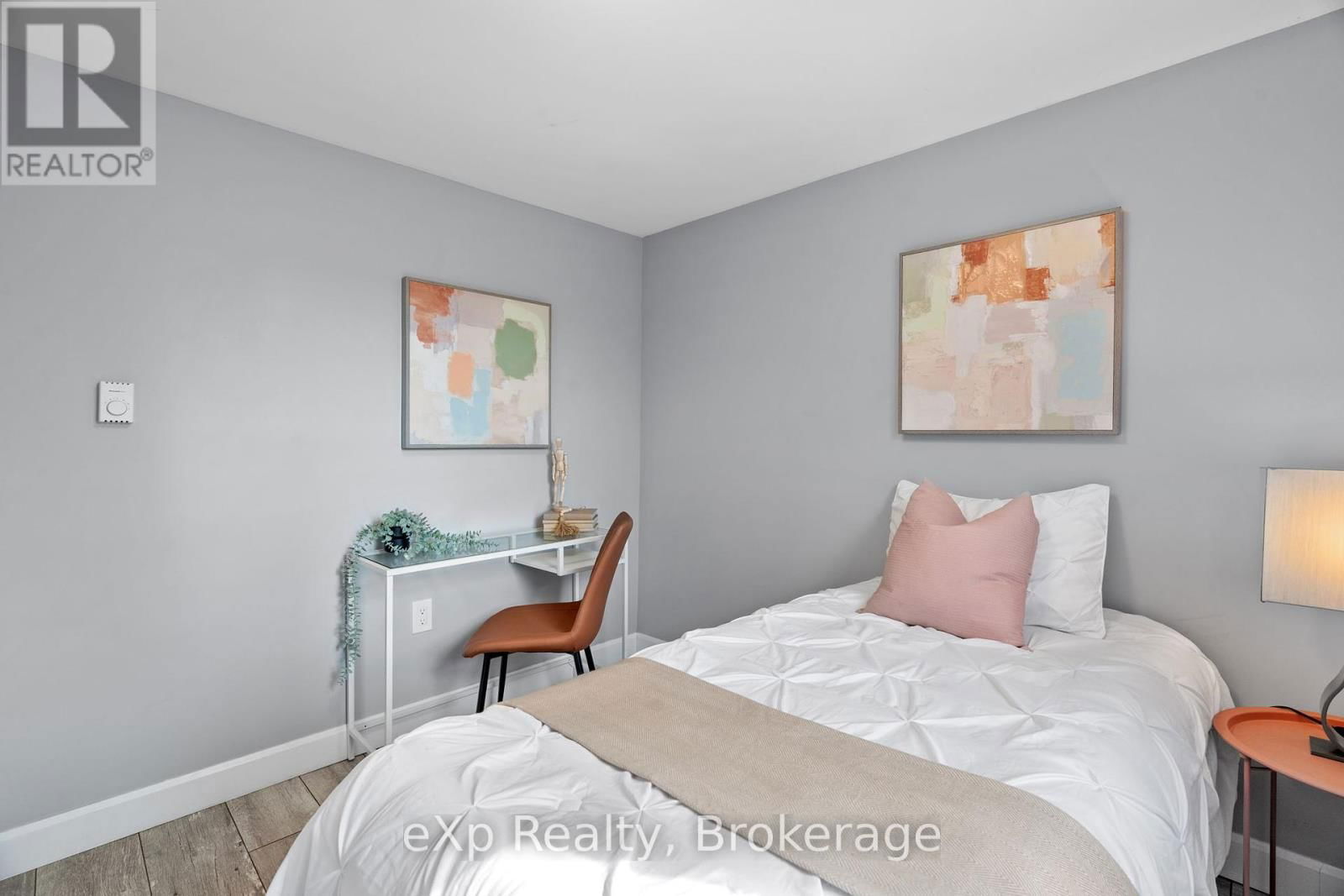 236 SYDENHAM STREET Image 26