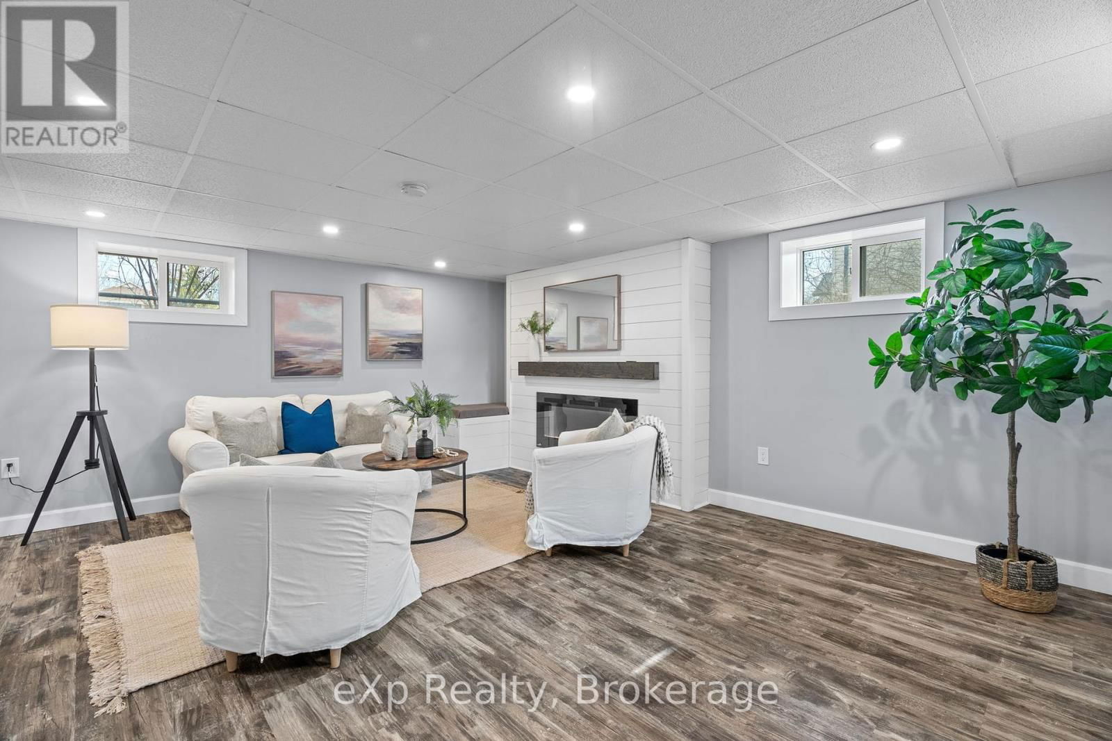 236 SYDENHAM STREET Image 27