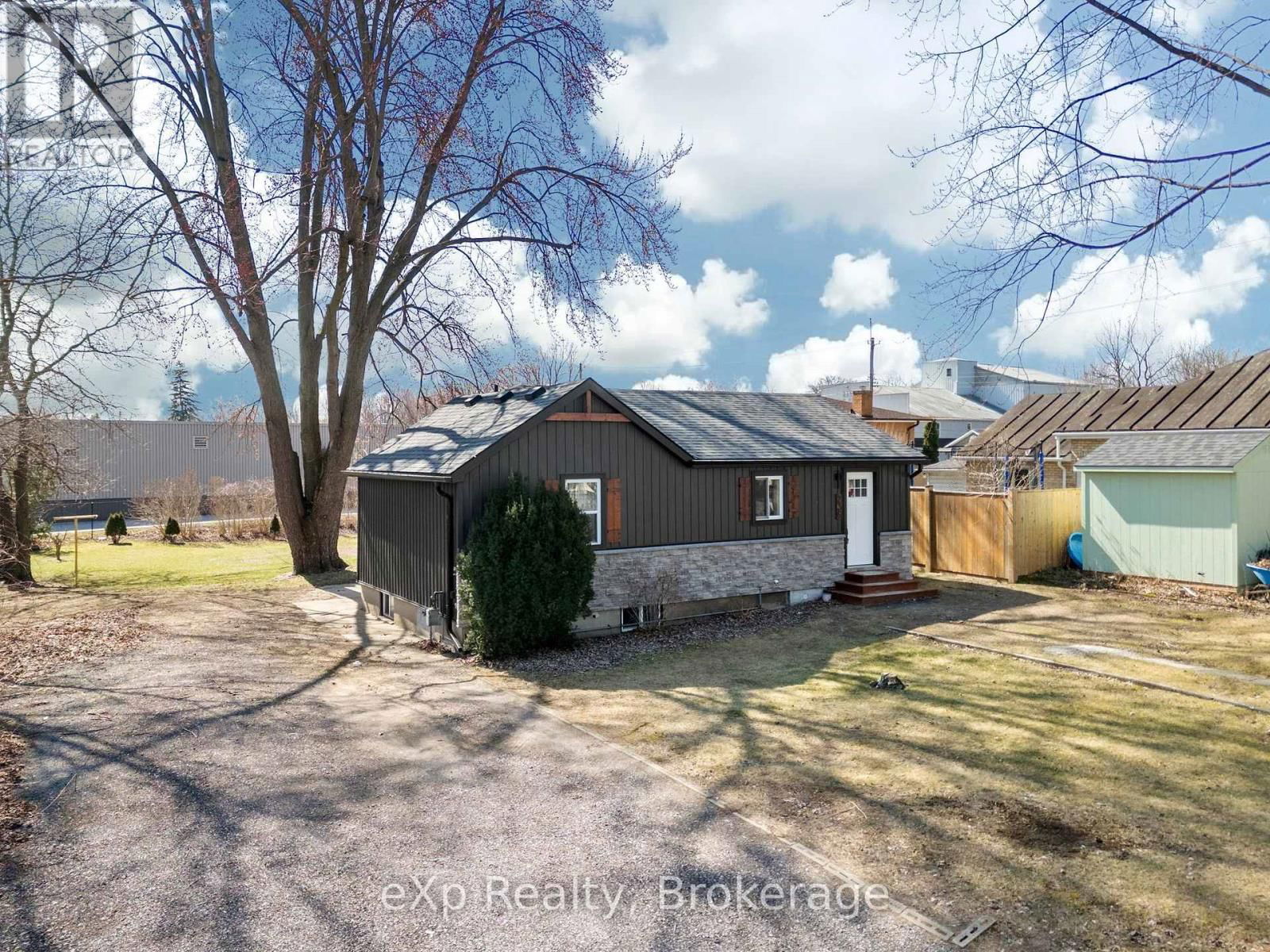 236 SYDENHAM STREET Image 3