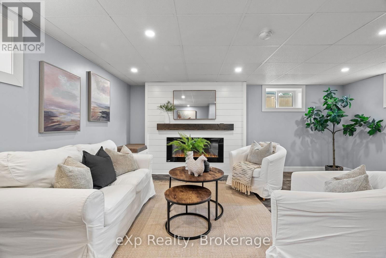 236 SYDENHAM STREET Image 30