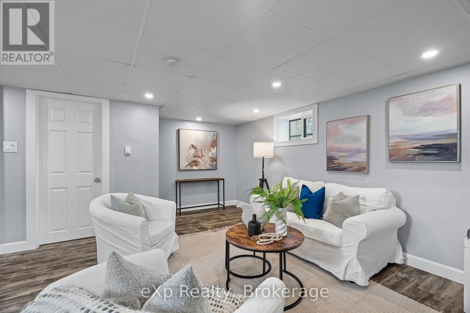 236 SYDENHAM STREET Image 32