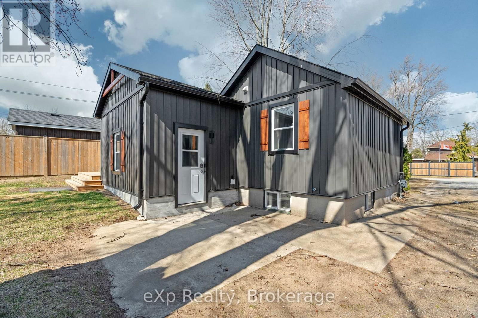236 SYDENHAM STREET Image 36
