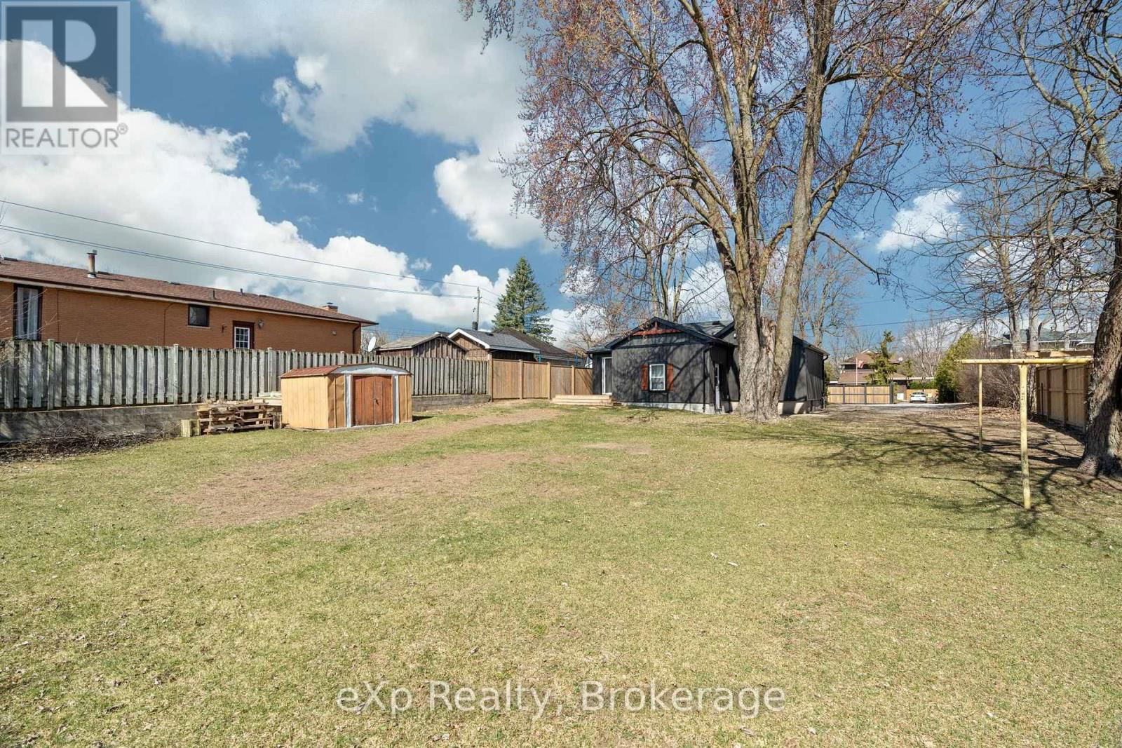 236 SYDENHAM STREET Image 39