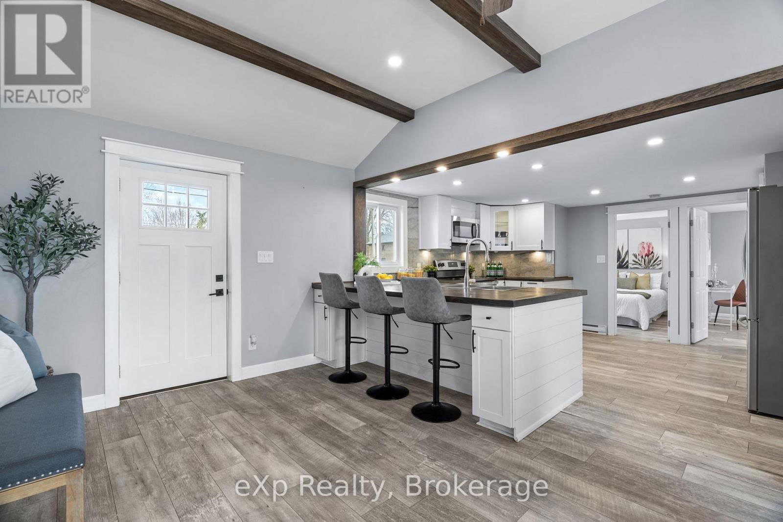 236 SYDENHAM STREET Image 7