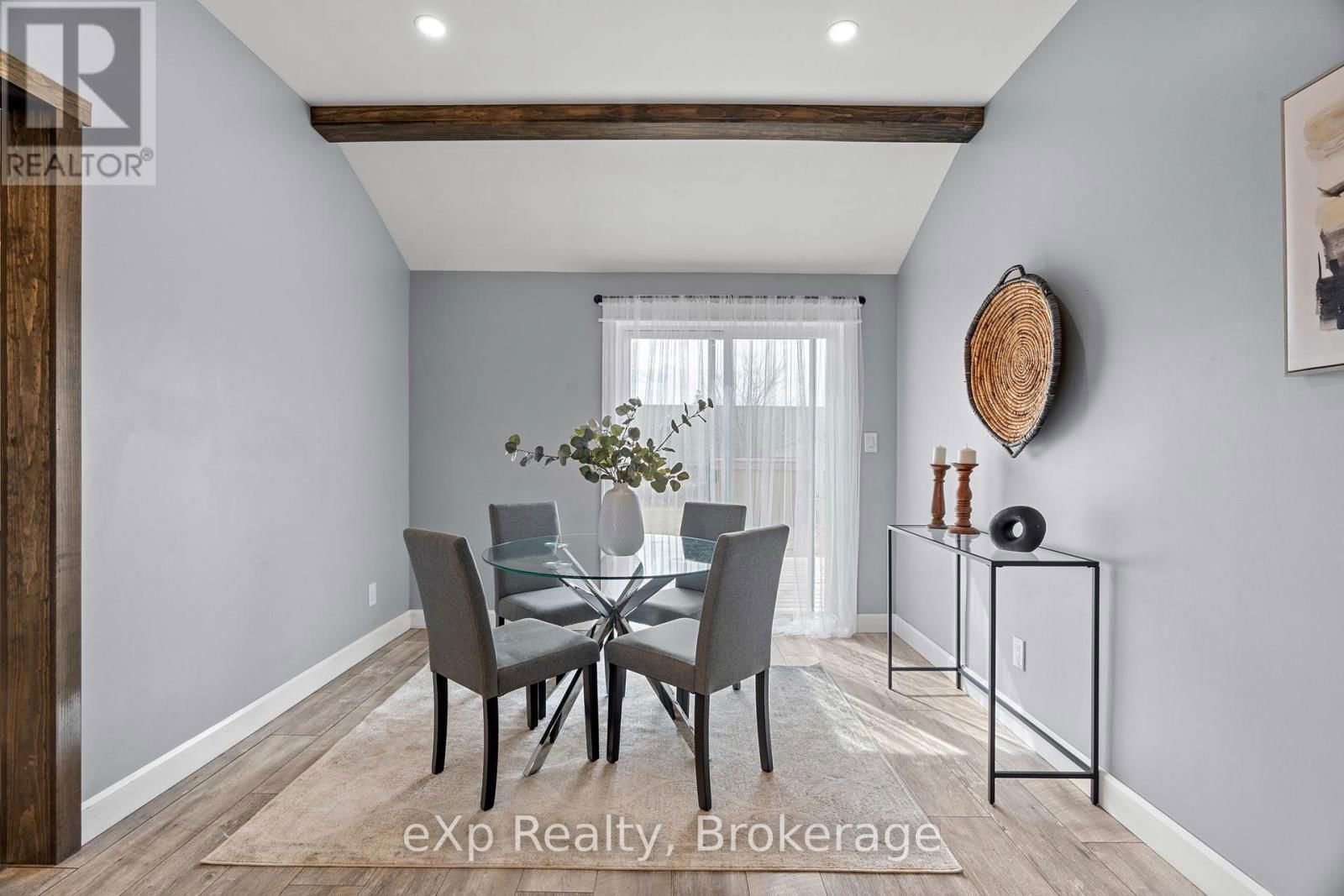 236 SYDENHAM STREET Image 9
