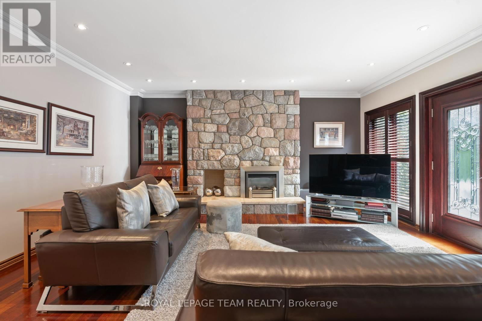 10 NANCY AVENUE Image 18