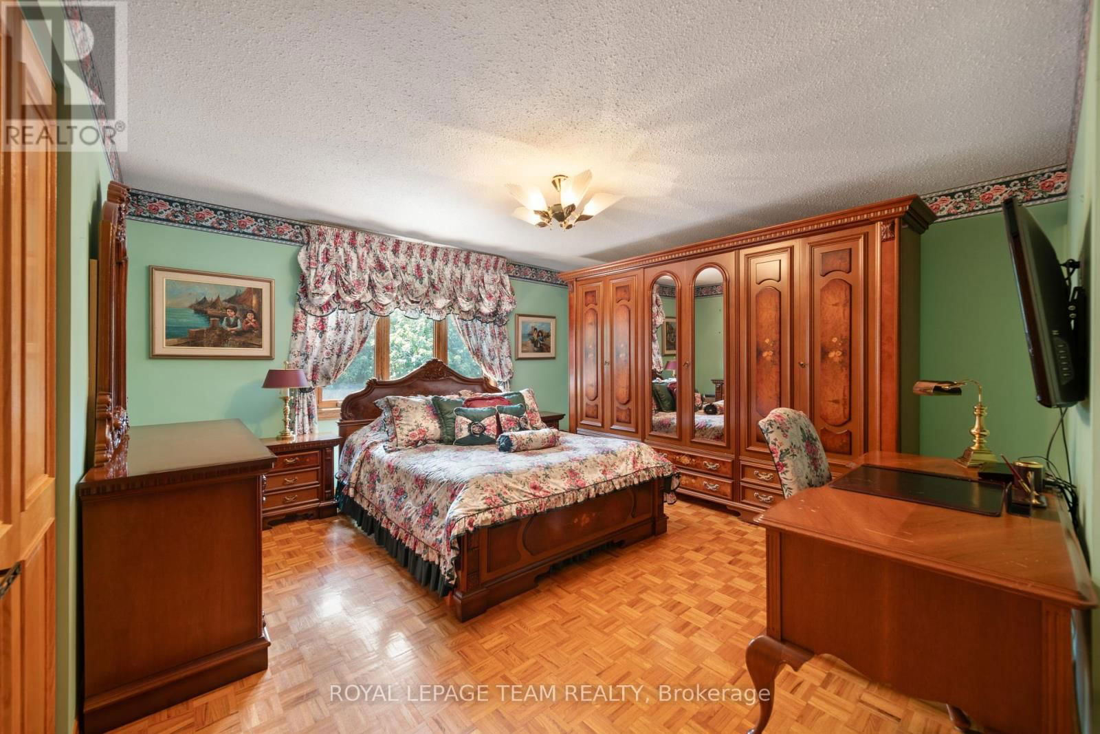10 NANCY AVENUE Image 31