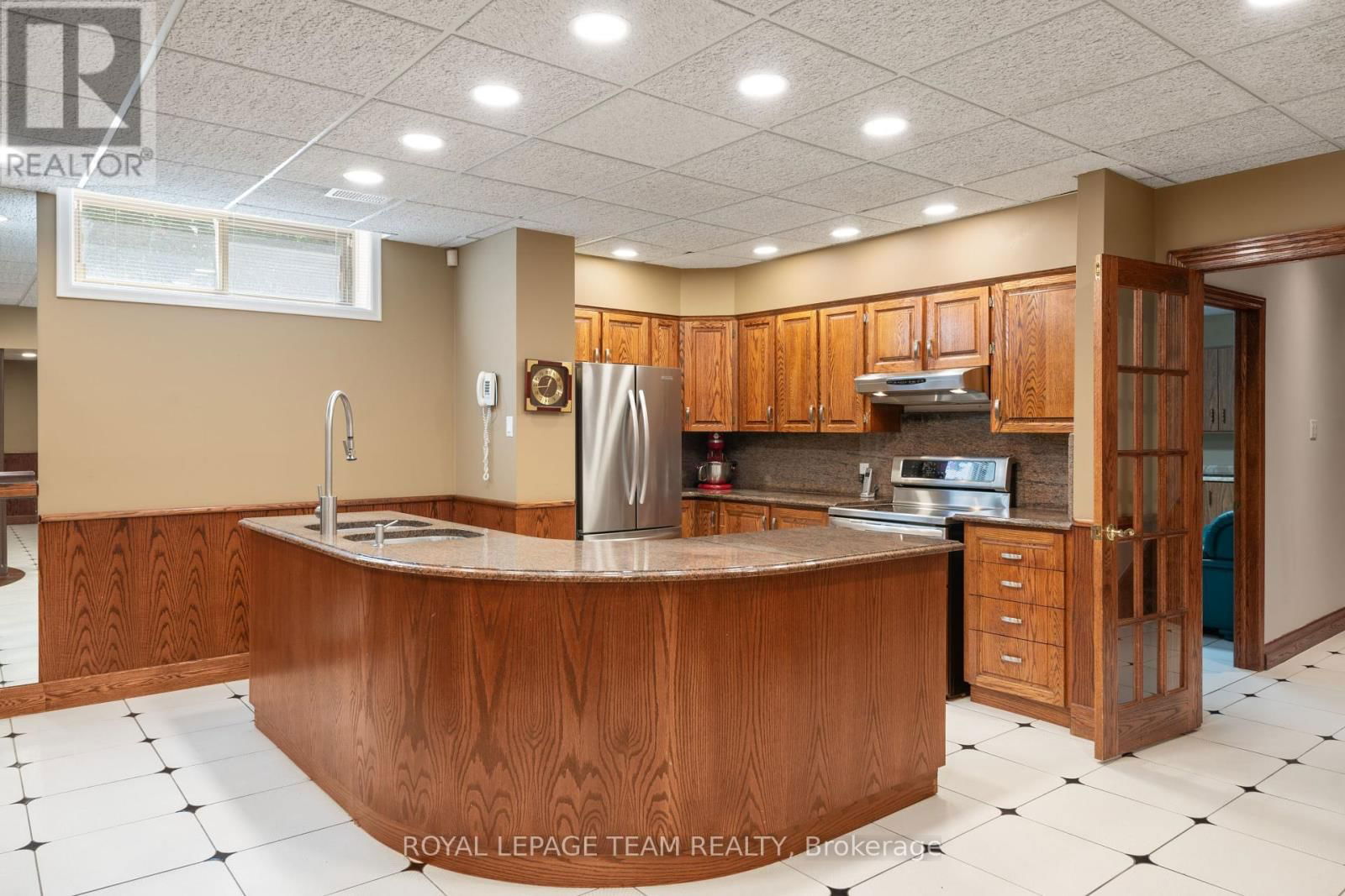 10 NANCY AVENUE Image 34