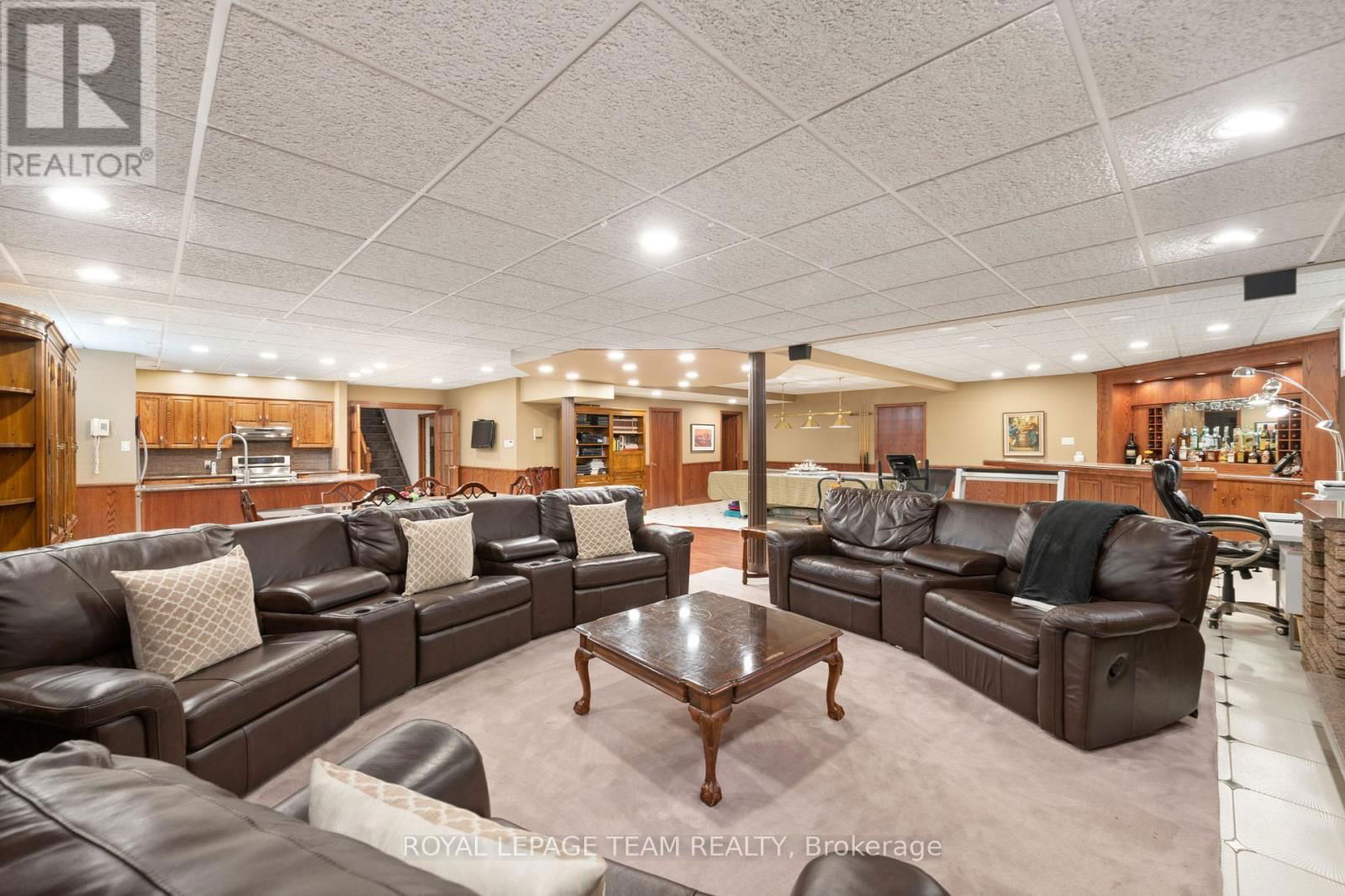 10 NANCY AVENUE Image 38
