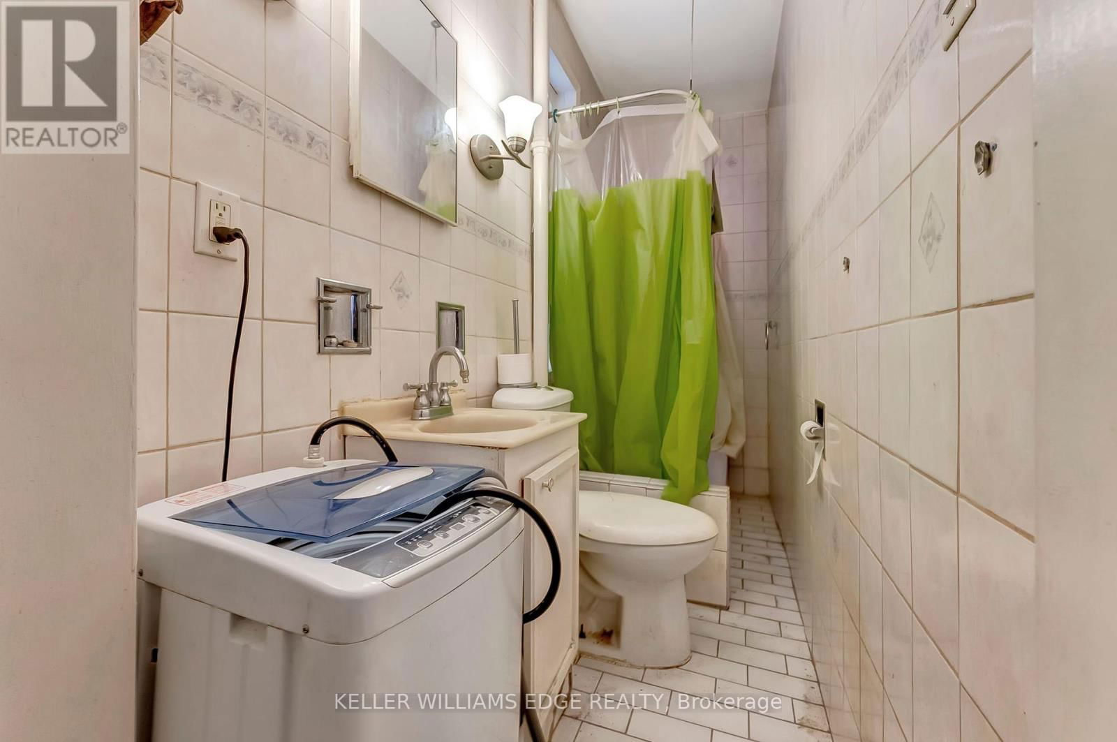 893 BARTON STREET EAST Image 30
