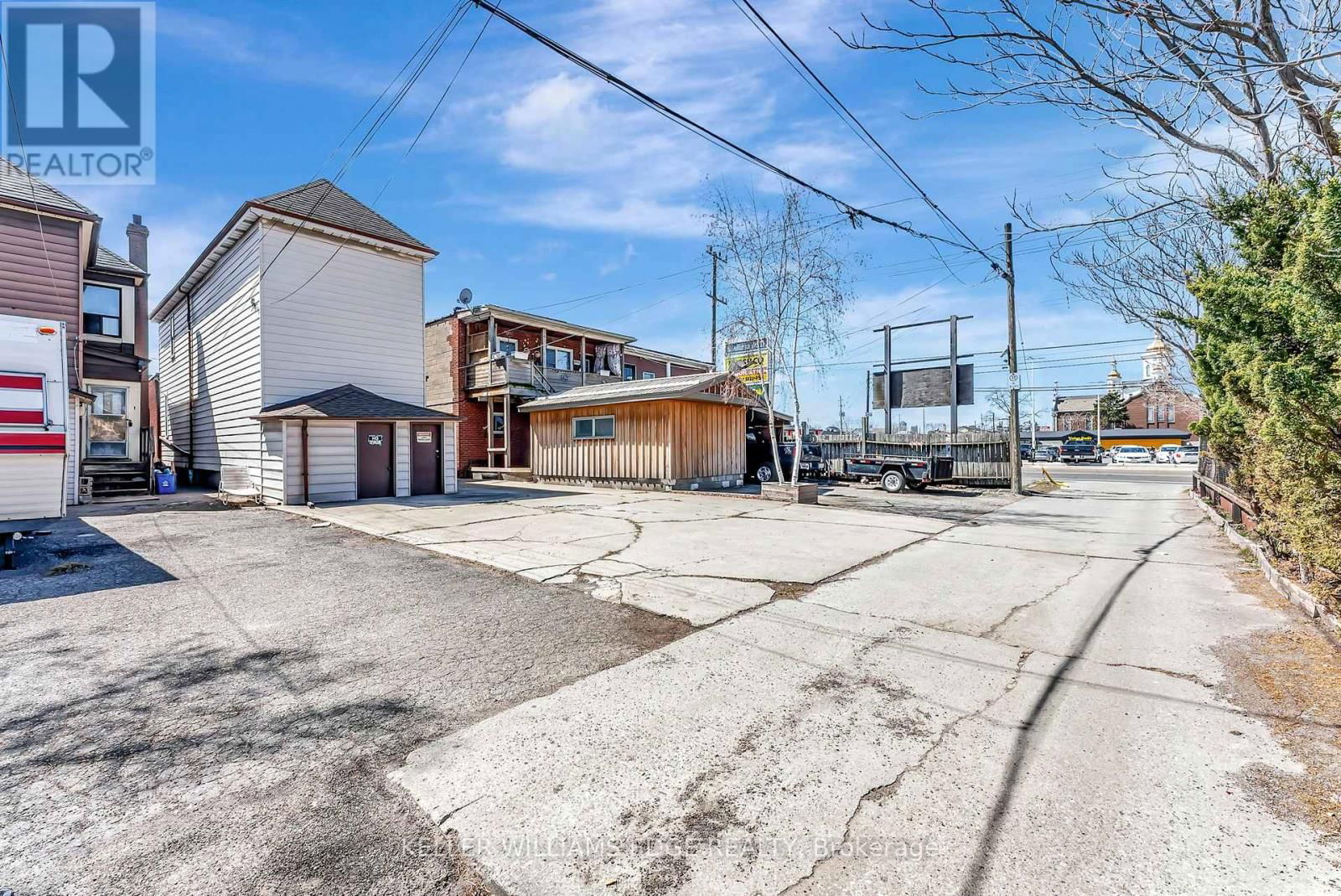 893 BARTON STREET EAST Image 36