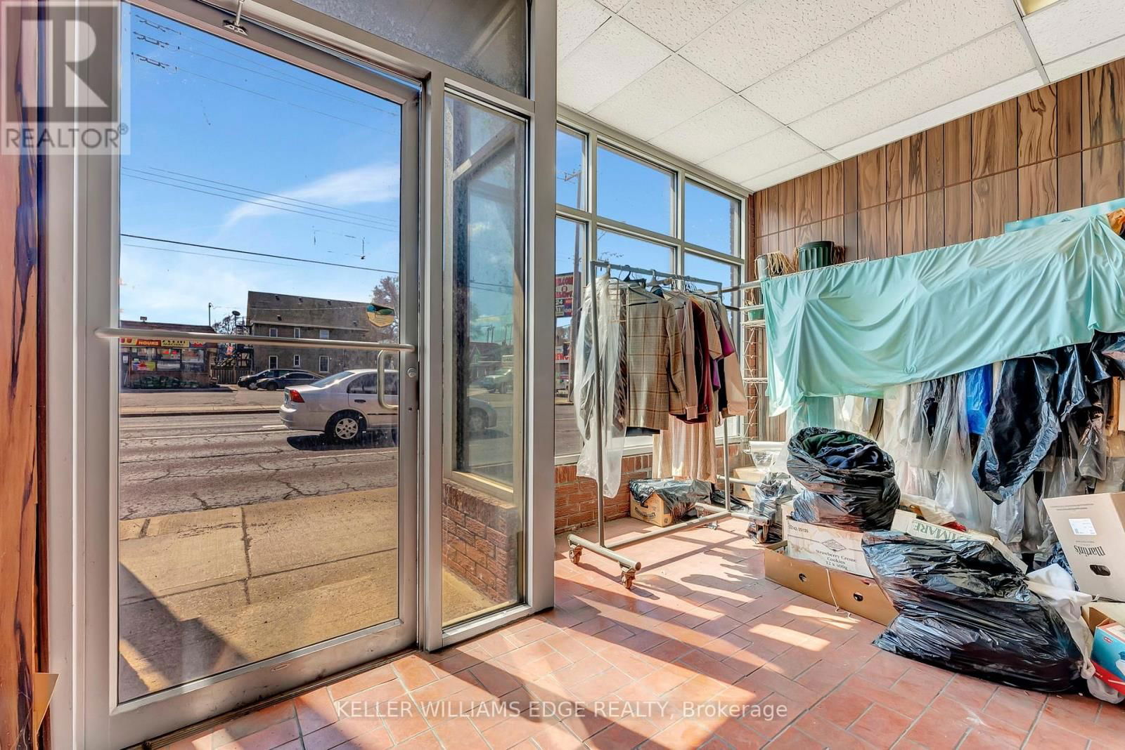 893 BARTON STREET EAST Image 5