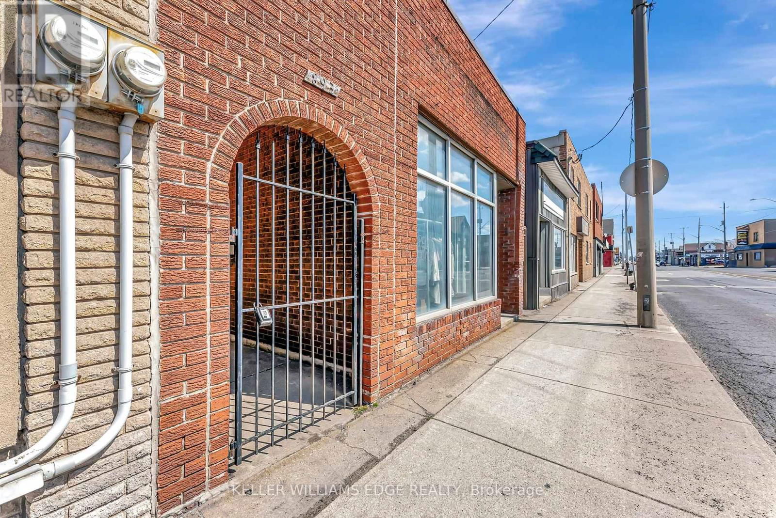 893 BARTON STREET EAST Image 9