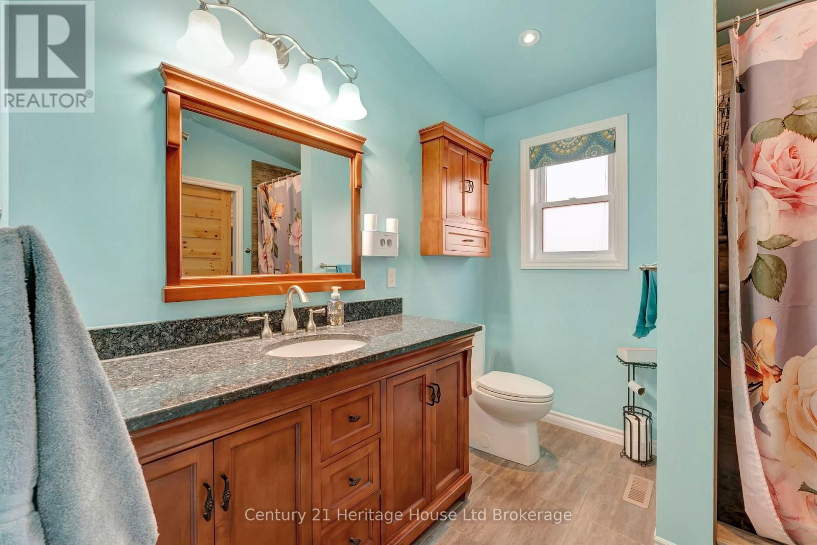 817 KENSINGTON STREET Image 27