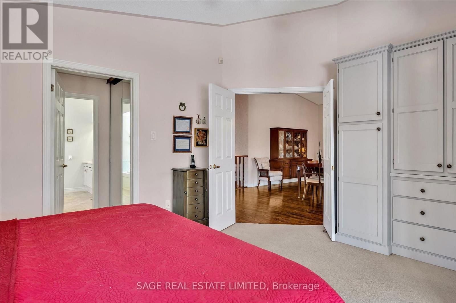 15 HILLVIEW DRIVE Image 23