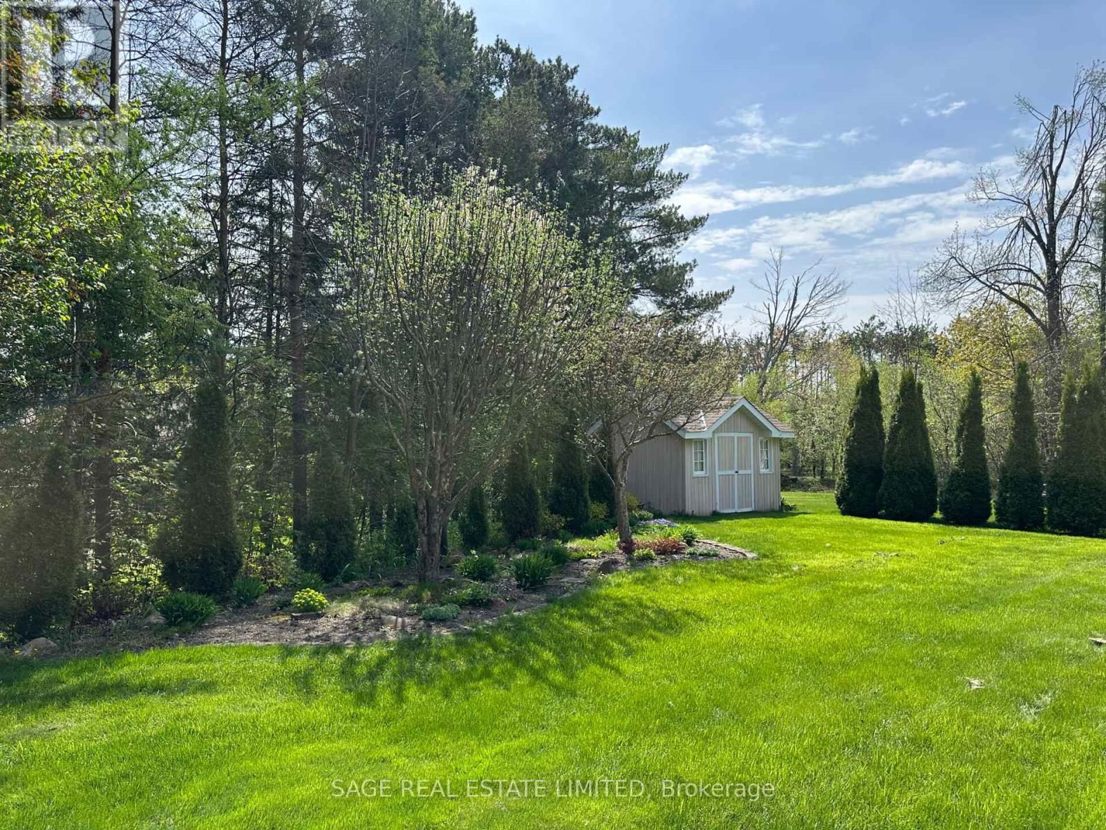 15 HILLVIEW DRIVE Image 43