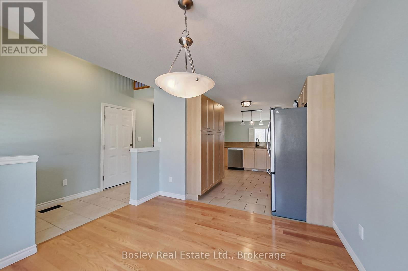 112 EMPIRE LANE Image 7