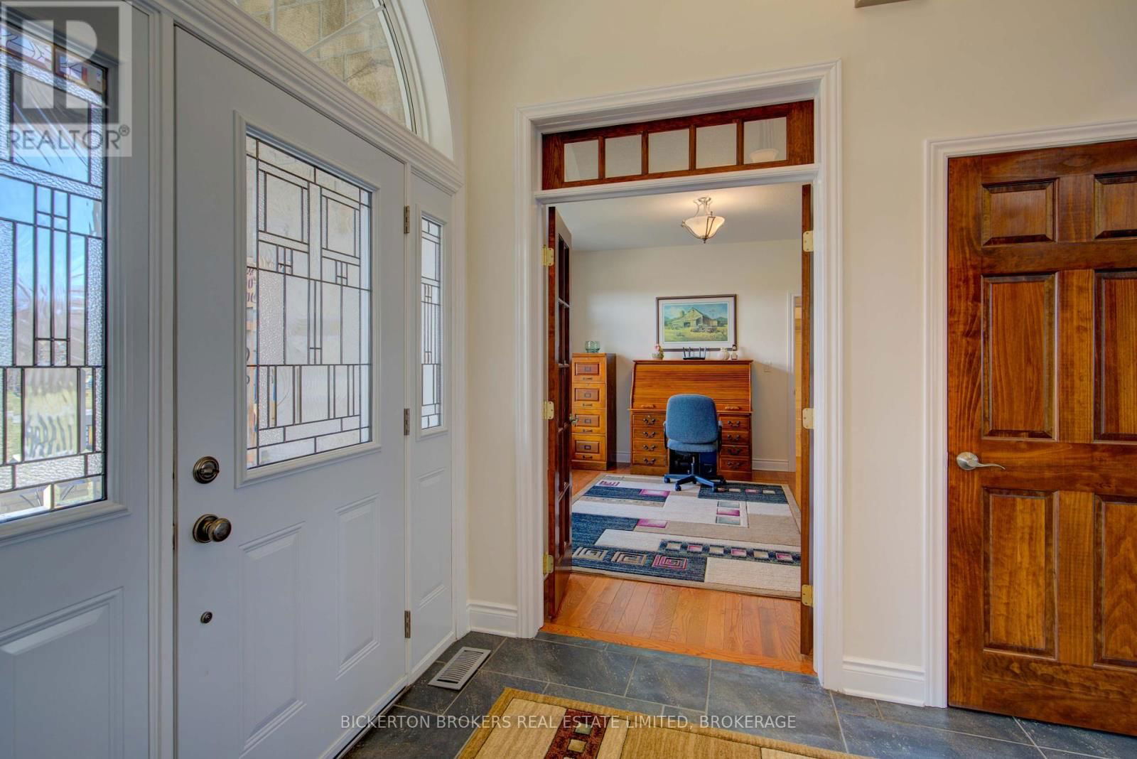 255 GOOD FRIEND DRIVE Image 38
