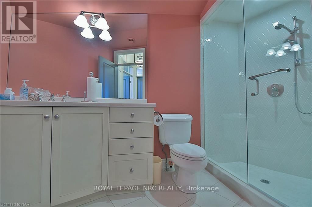 3 - 128 LAKE STREET Image 7
