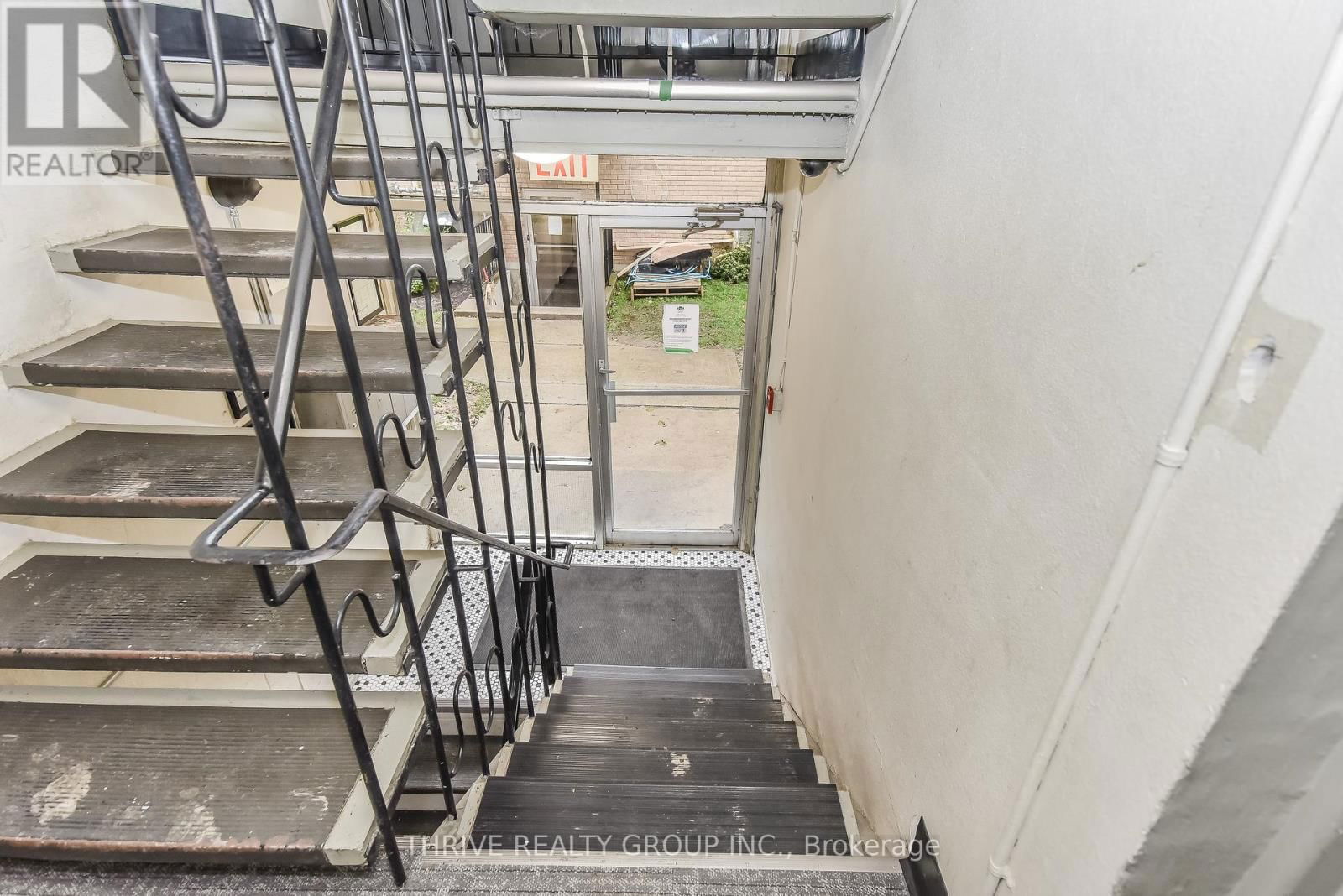 11 - 11 MCCLARY AVENUE Image 14