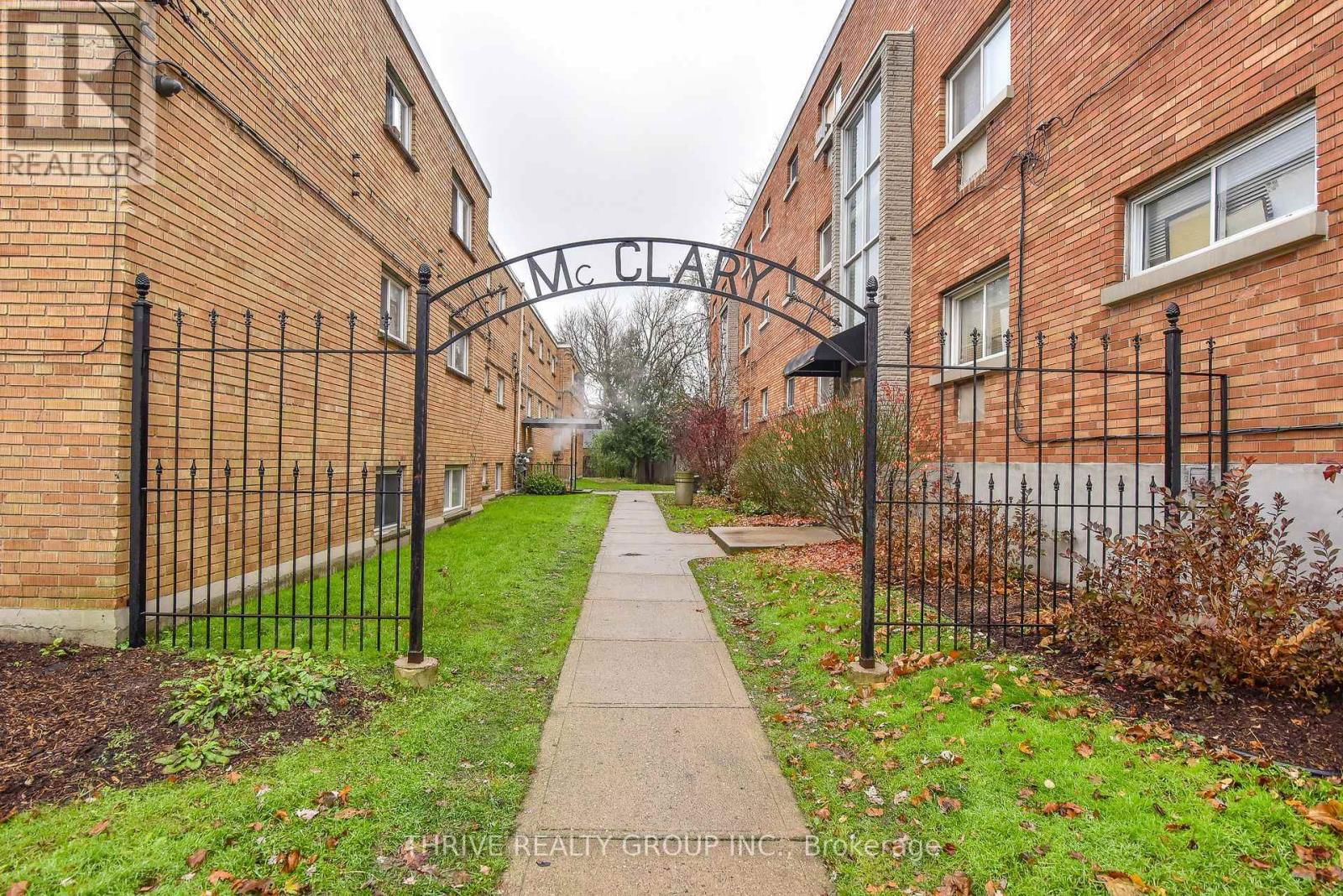11 - 11 MCCLARY AVENUE Image 2
