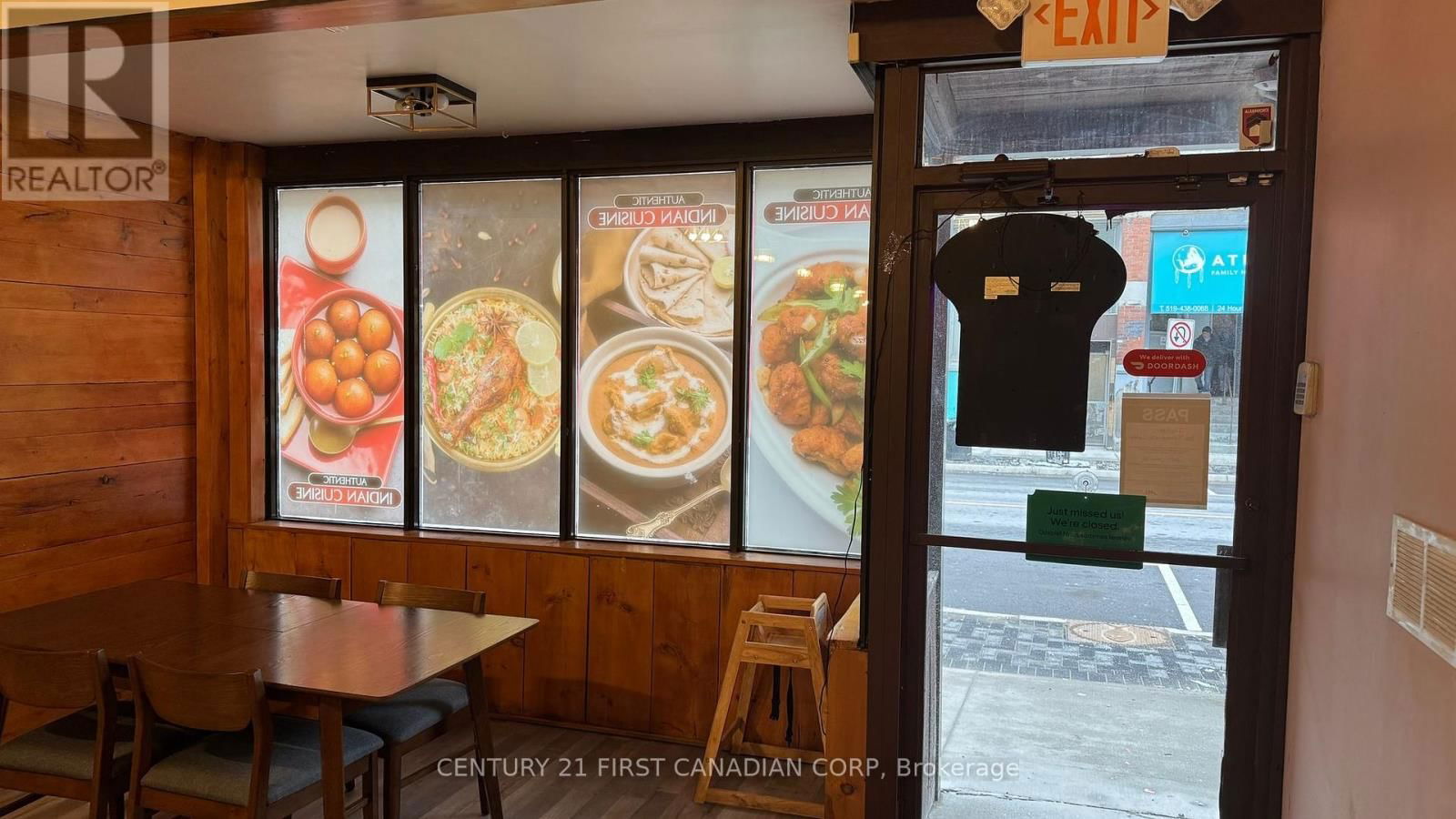 346 RICHMOND STREET Image 4