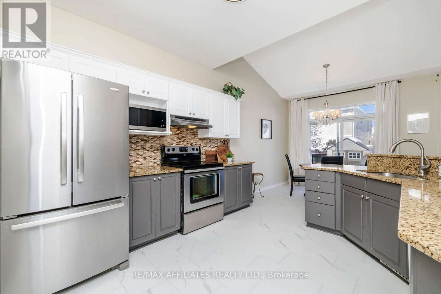145 REDCLIFF AVENUE Image 16