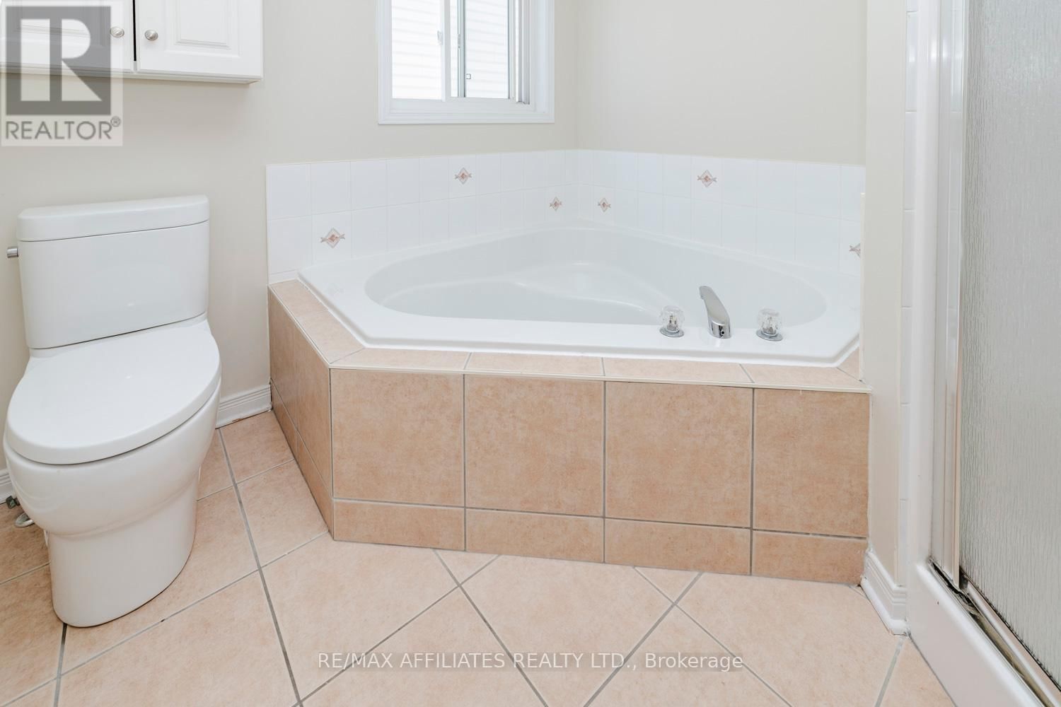 145 REDCLIFF AVENUE Image 23