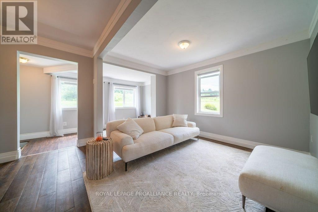 4893 ROAD 506 Image 13