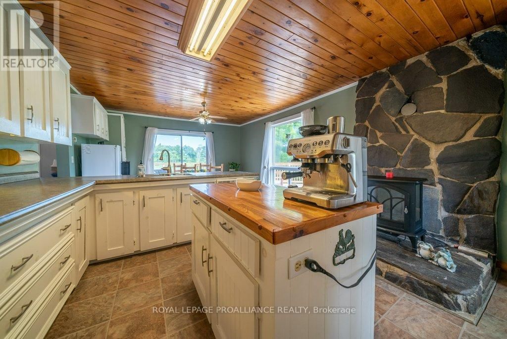 4893 ROAD 506 Image 20