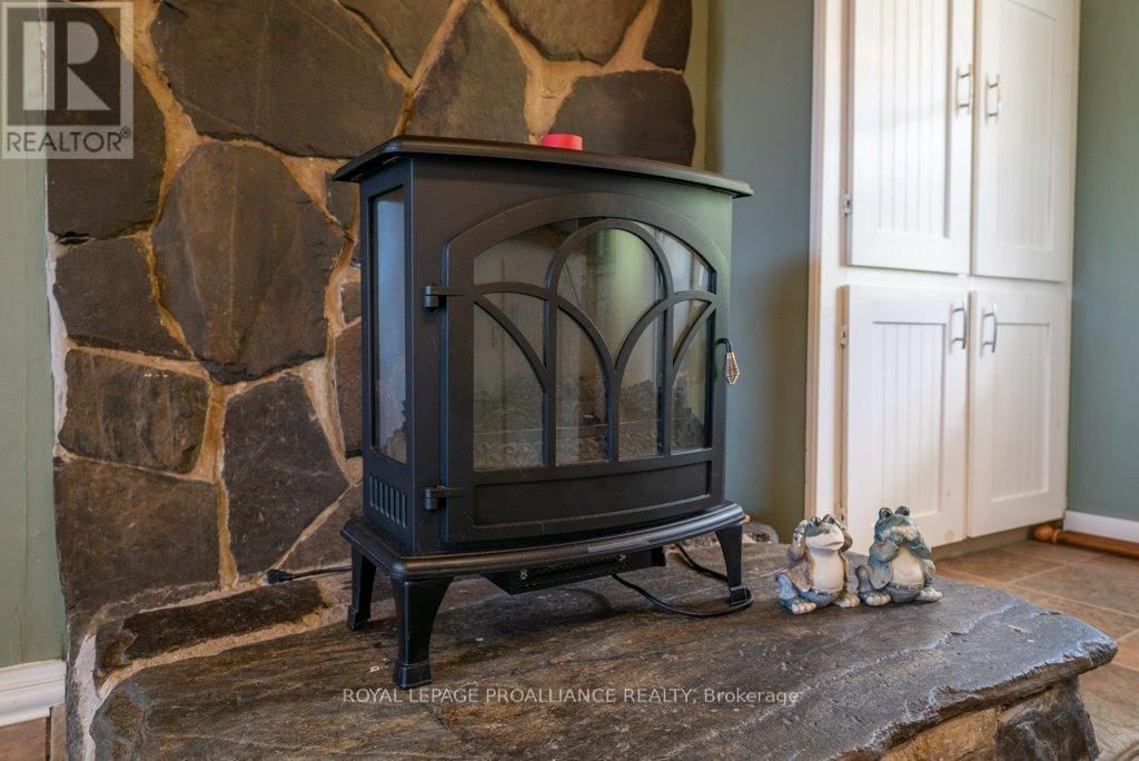 4893 ROAD 506 Image 22