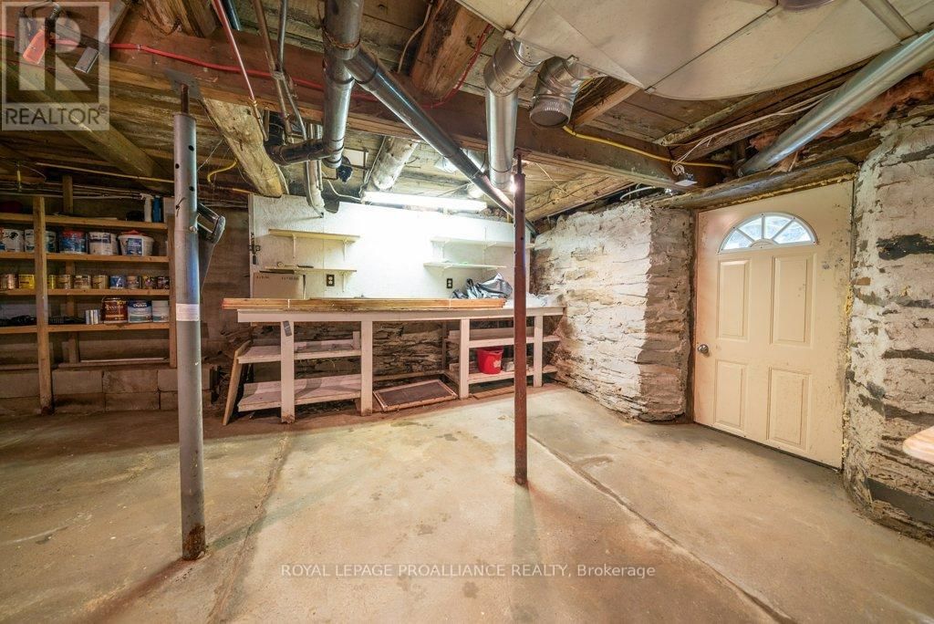 4893 ROAD 506 Image 39