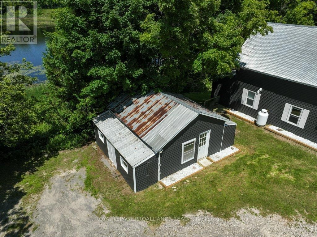 4893 ROAD 506 Image 43