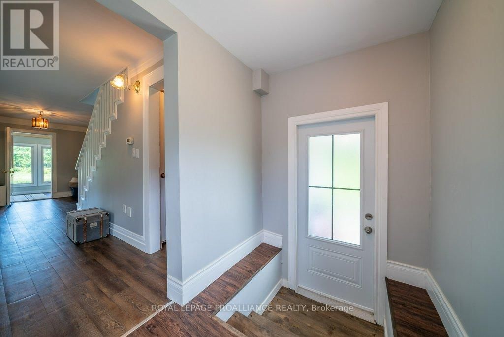 4893 ROAD 506 Image 9